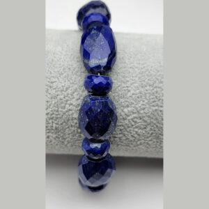 Lapis-lazuli-beads-bracelet