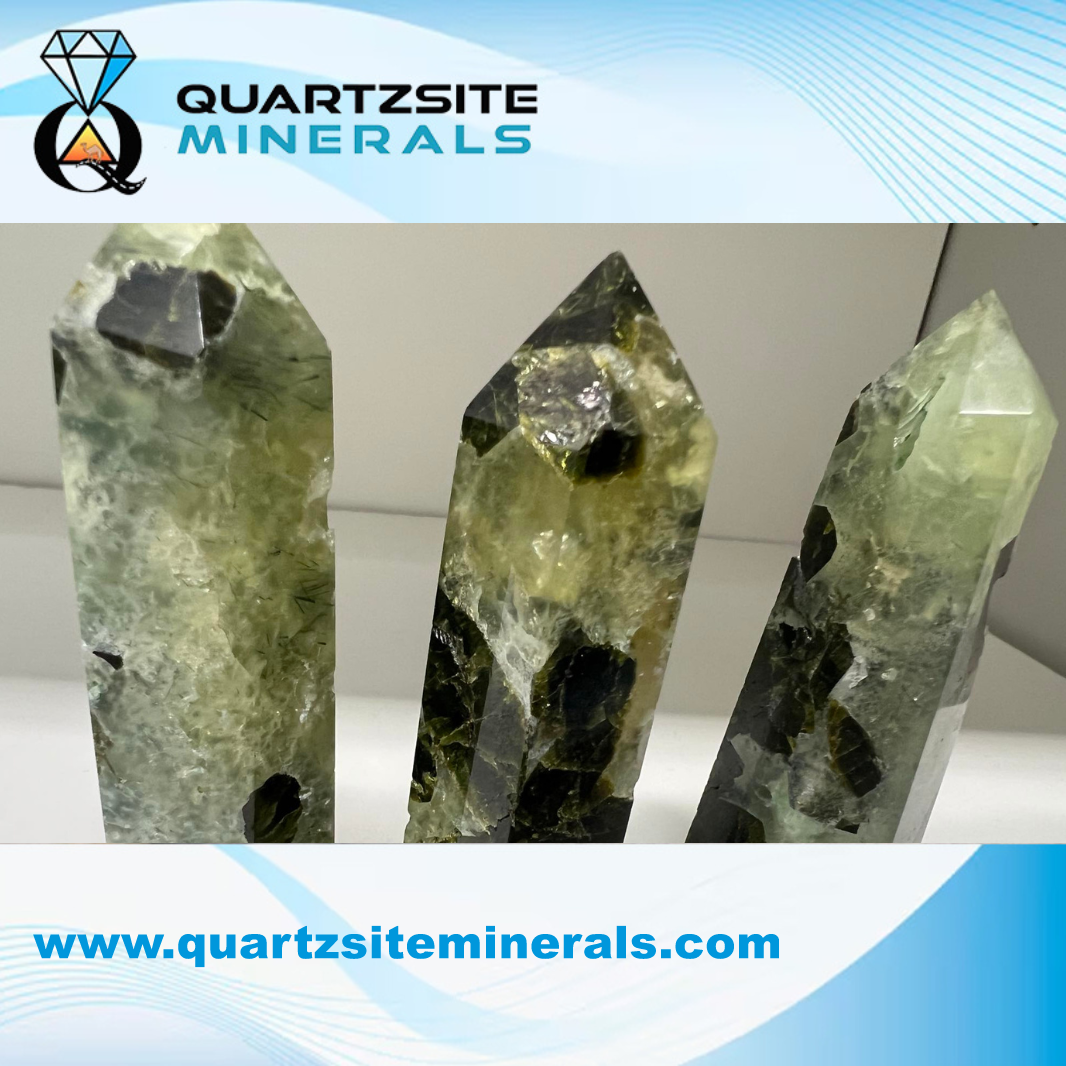 Prehnite pendant Prehnite pendant