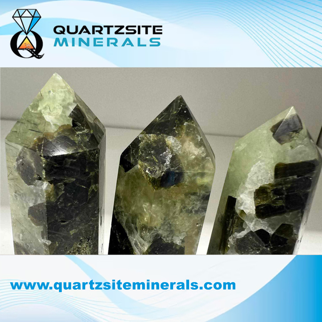 Prehnite pendant Prehnite pendant